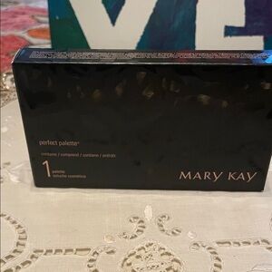 Mary Kay Black Makeup Organizer